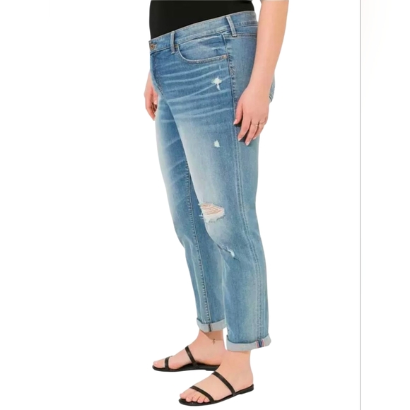 Torrid Boyfriend Straight Mid-rise Jean Distressed Vintage Stretch 24 Plus - Picture 5 of 13